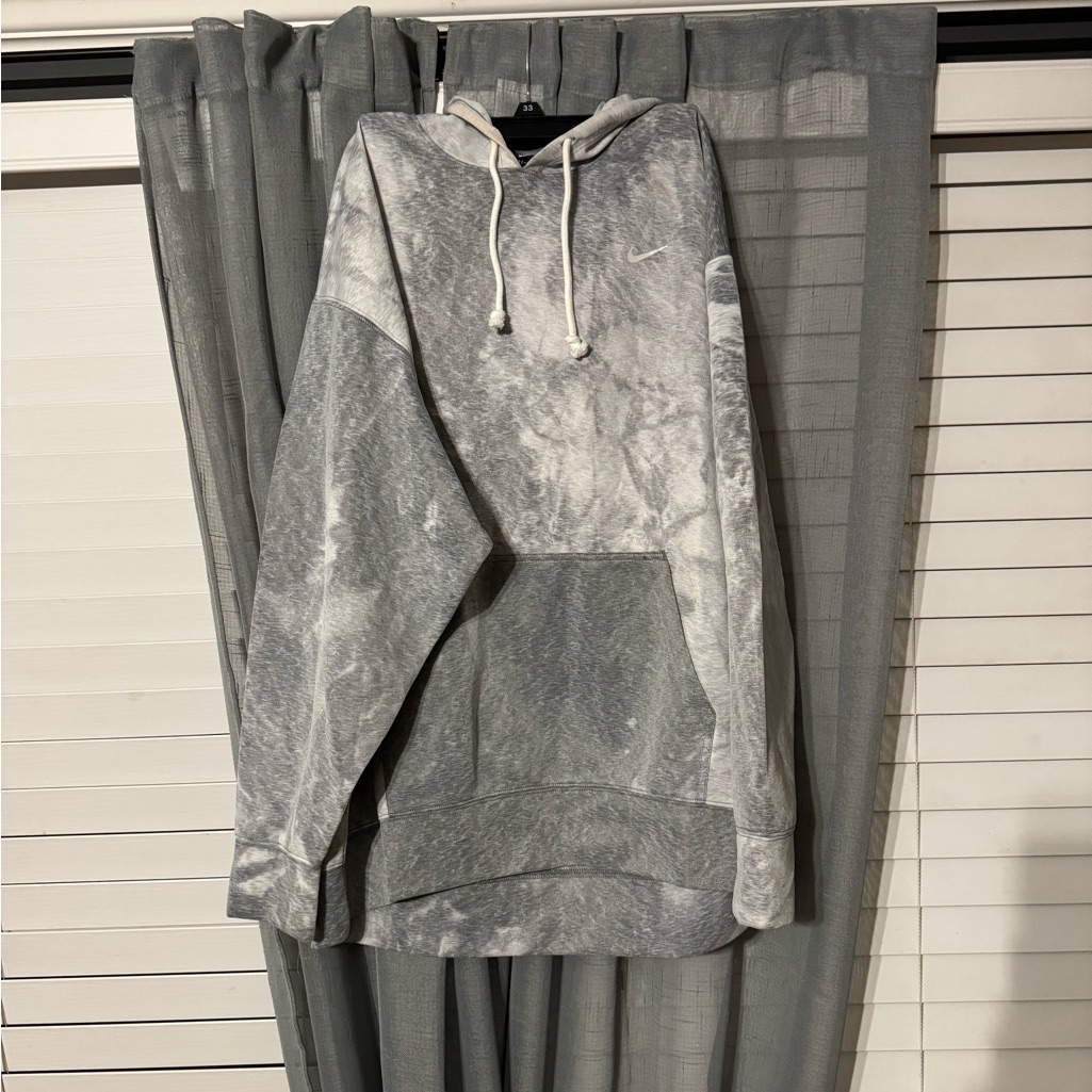 Nike Pull Over!